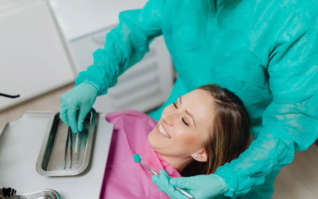 Gömülü Diş Çekimi Nedir? Nasıl Yapılır?